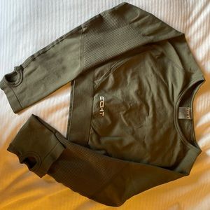 Echt seamless laser cut crop top